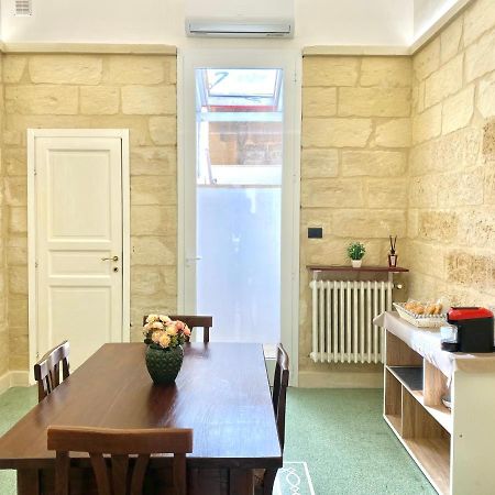 Vohis Luxury House - Fast Wi-Fi & Easy Parking Leilighet Lecce Eksteriør bilde