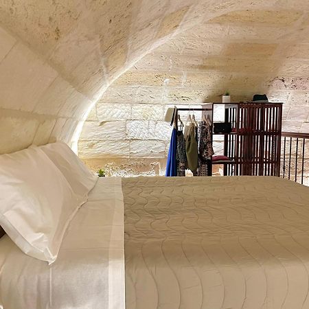 Vohis Luxury House - Fast Wi-Fi & Easy Parking Leilighet Lecce Eksteriør bilde