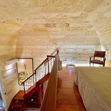 Vohis Luxury House - Fast Wi-Fi & Easy Parking Leilighet Lecce Eksteriør bilde