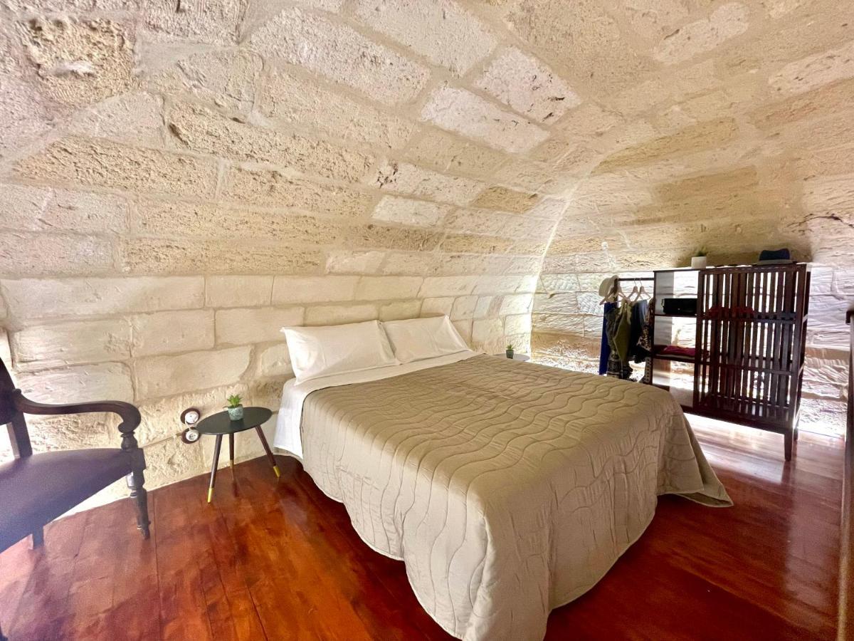 Vohis Luxury House - Fast Wi-Fi & Easy Parking Leilighet Lecce Eksteriør bilde