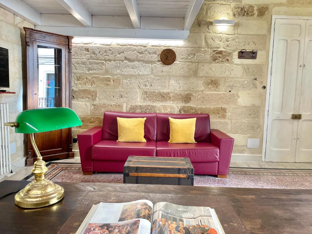 Vohis Luxury House - Fast Wi-Fi & Easy Parking Leilighet Lecce Eksteriør bilde