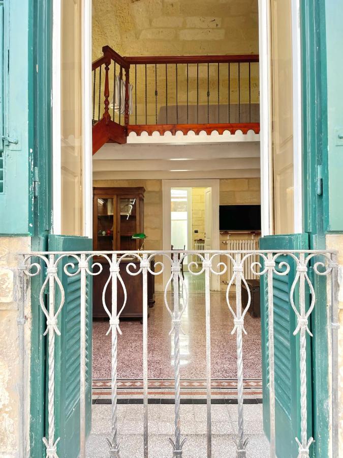 Vohis Luxury House - Fast Wi-Fi & Easy Parking Leilighet Lecce Eksteriør bilde