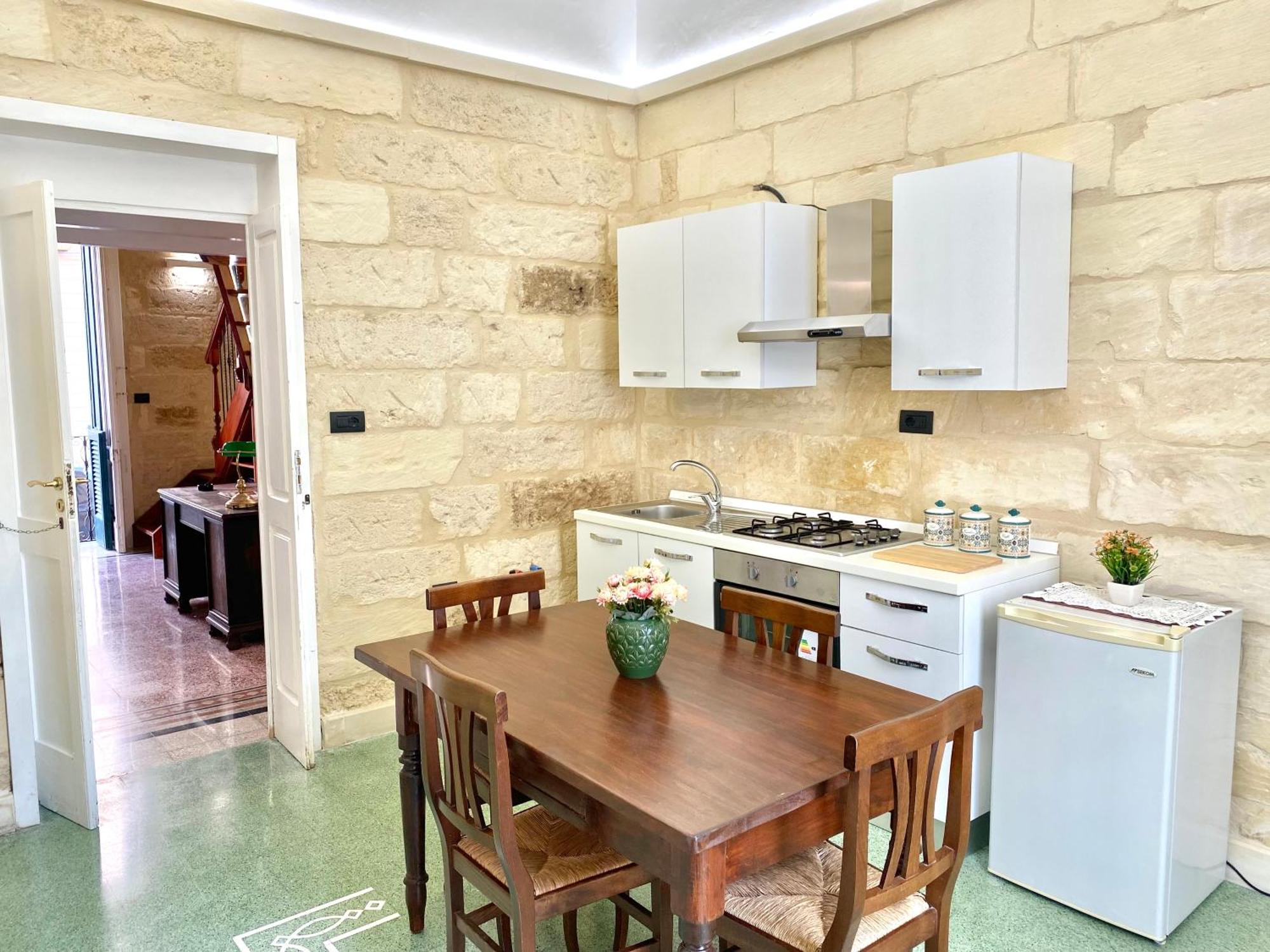 Vohis Luxury House - Fast Wi-Fi & Easy Parking Leilighet Lecce Eksteriør bilde