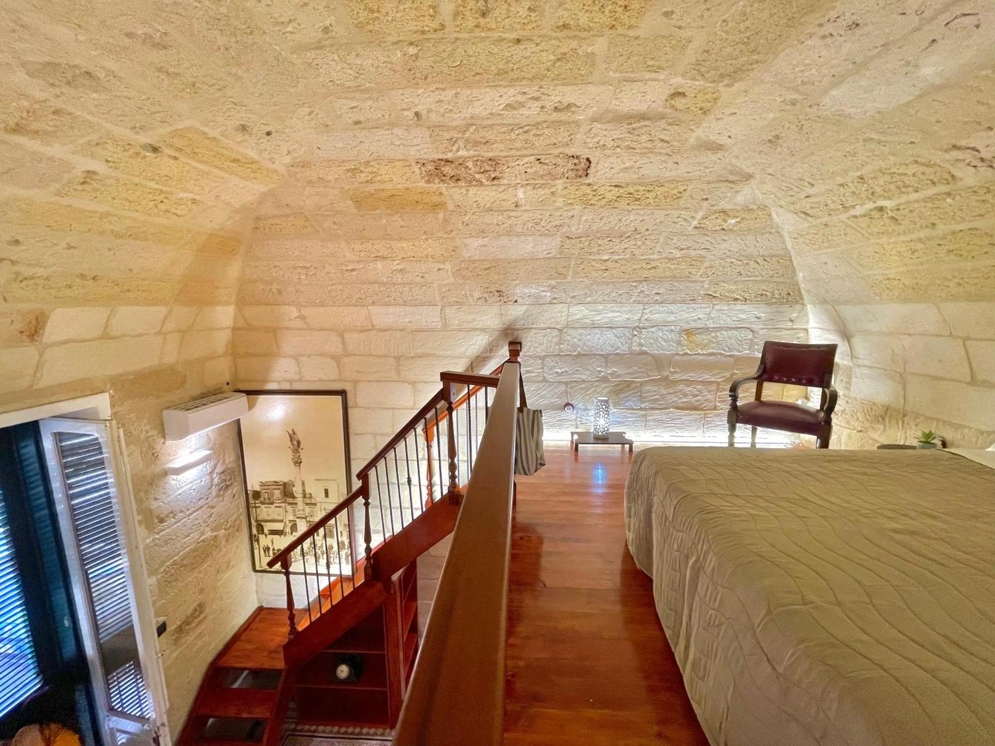 Vohis Luxury House - Fast Wi-Fi & Easy Parking Leilighet Lecce Eksteriør bilde